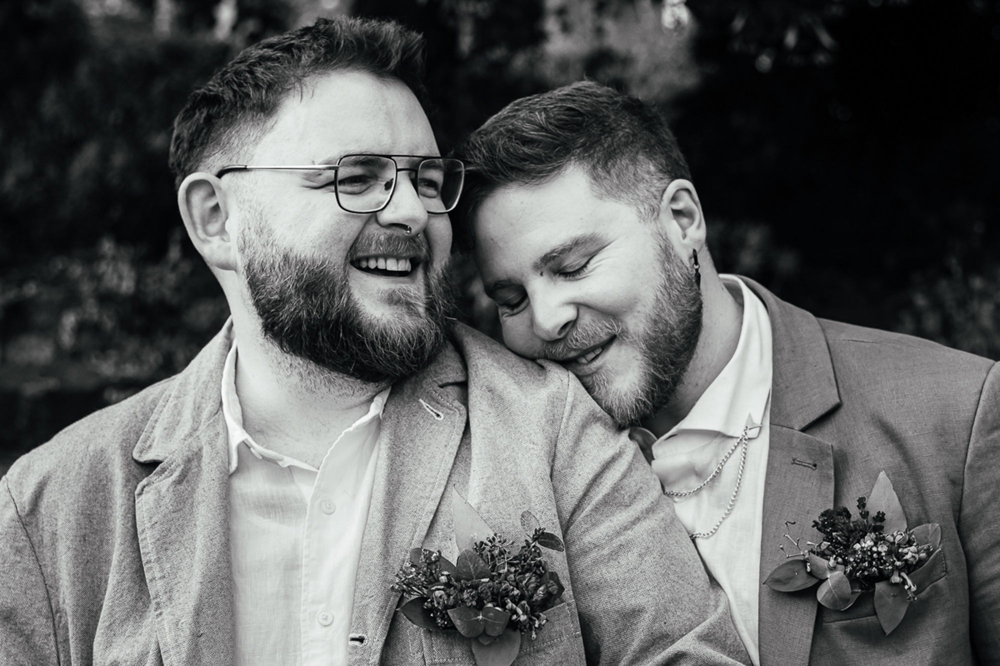 Taylor and Matt on their wedding day, by Simon Dewey Photography